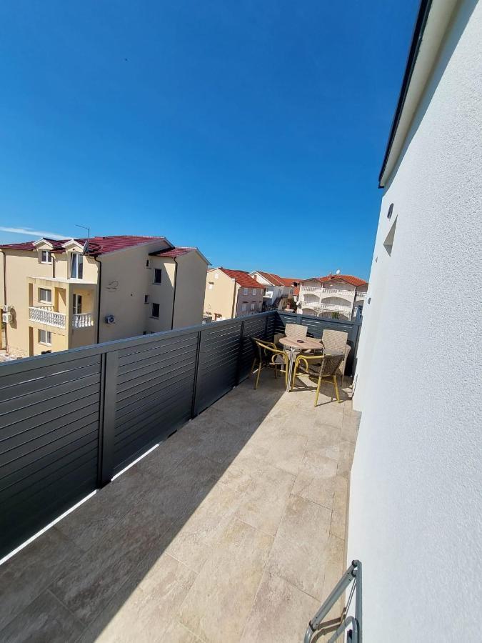 Apartmani Tropical Vodice Exterior foto